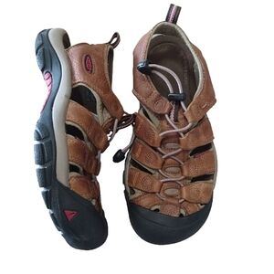 KEEN Women's Newport Waterproof Brown Leather Sport Hiking Sandal Shoes Size 7.5